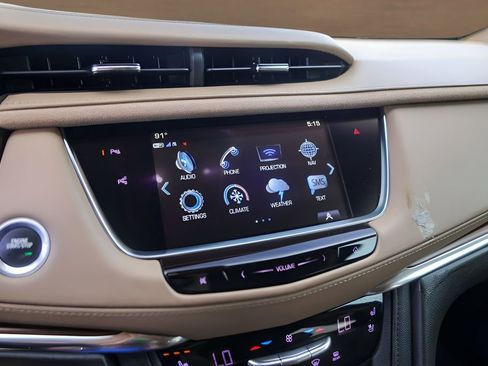 Used 2019 Cadillac XT5 Platinum AWD/4WD image 13