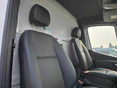 Used 2024 Mercedes-Benz Sprinter 3500 image 23