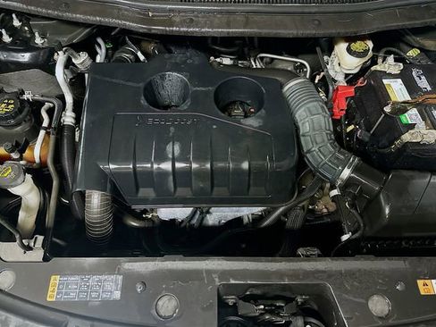 Used 2016 Ford Explorer XLT image 31