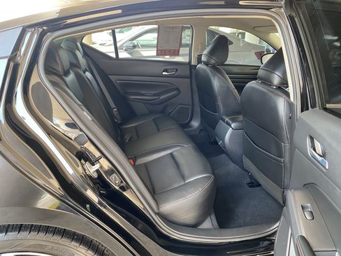 Used 2021 Nissan Altima 2.5 SR FWD image 32