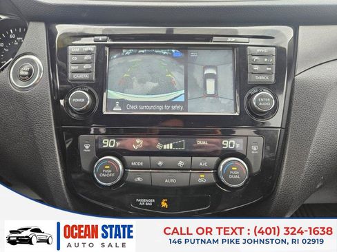 Used 2016 Nissan Rogue SV w/ SV Premium Package image 17