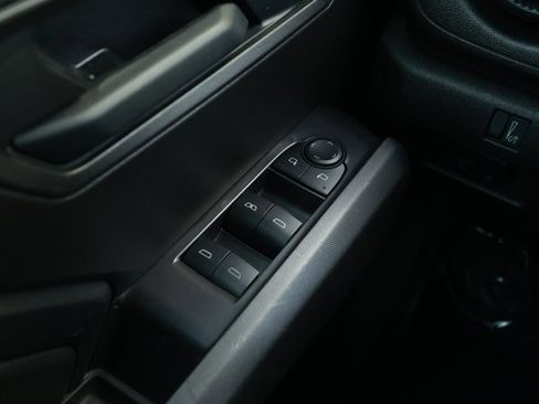 Used 2025 Chevrolet Colorado Trail Boss image 18