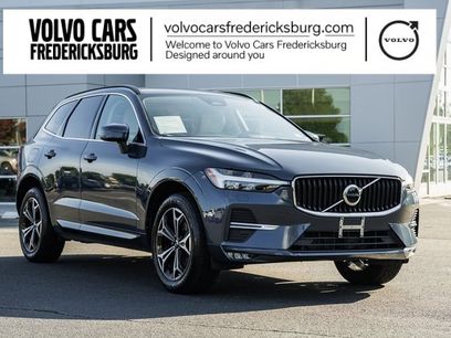 Used 2022 Volvo XC60 B5 Momentum w/ Climate Package