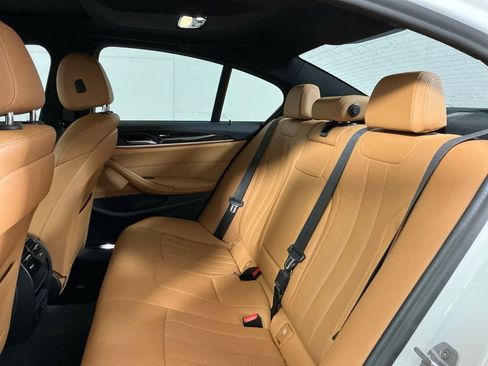Used 2021 BMW 530i RWD image 26