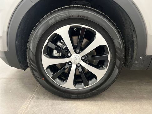 Used 2017 Kia Sorento EX w/ EX Premium Package FWD image 30