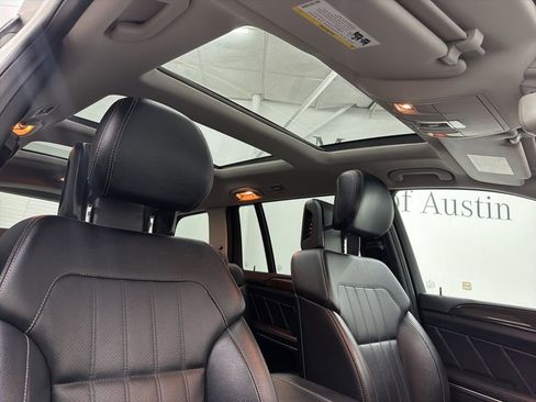 Used 2014 Mercedes-Benz GL 450 4MATIC image 30