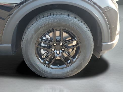 New 2026 Ford Explorer Active AWD/4WD image 30