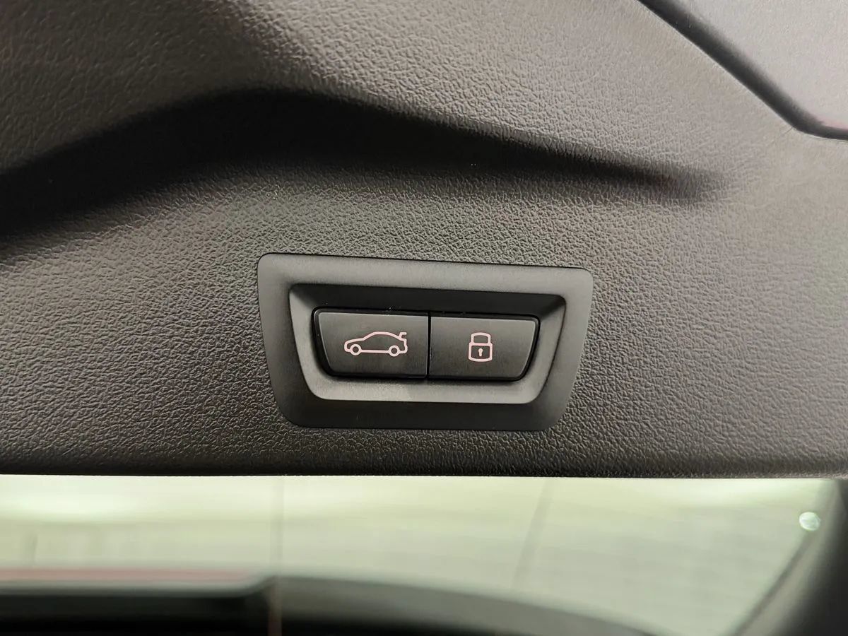 Used 2024 BMW X5 sDrive40i w/ Premium Package RWD image 52