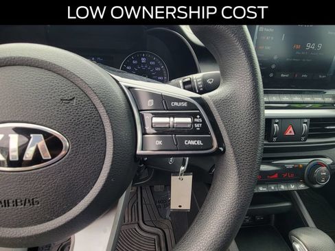 Used 2019 Kia Forte LXS FWD image 22