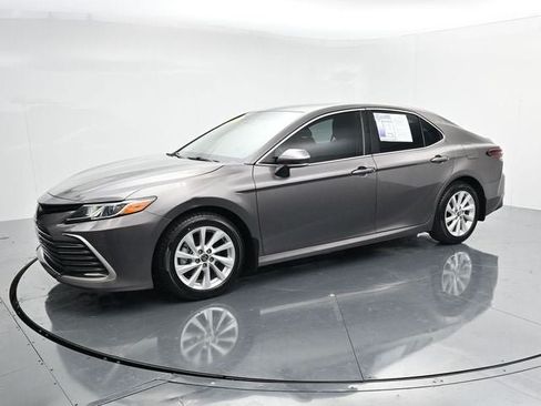 Used 2024 Toyota Camry LE w/ Cold Weather Package FWD image 4