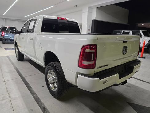Used 2024 RAM 2500 Laramie AWD/4WD image 4