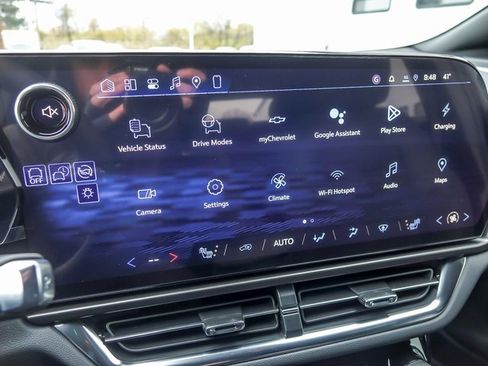 New 2026 Chevrolet Equinox EV LT image 20