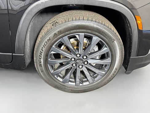 Used 2022 Chevrolet Traverse RS FWD image 32