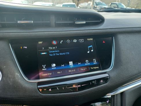 Used 2017 Cadillac XT5 Platinum image 10