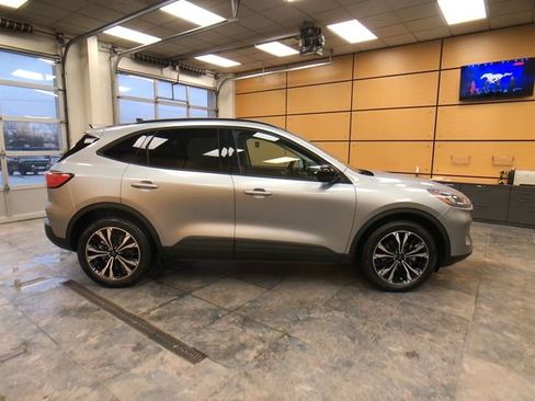 Certified 2022 Ford Escape SEL w/ SEL Stealth AWD Package image 8