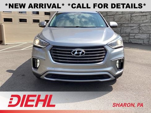 Used 2017 Hyundai Santa Fe SE w/ SE Premium Package 02 AWD/4WD image 2