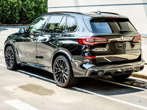 Used 2022 BMW X5 sDrive40i w/ M Sport Package RWD image 5