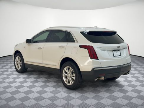 Certified 2023 Cadillac XT5 Luxury FWD image 3