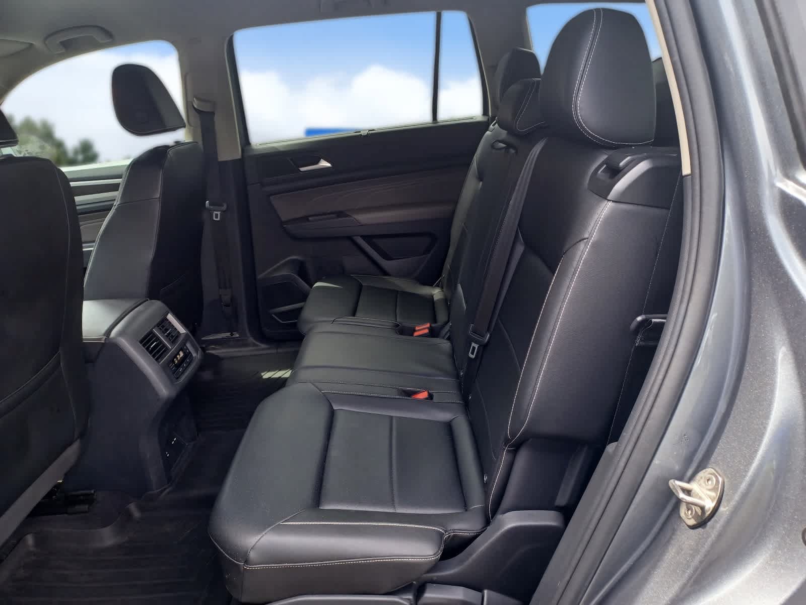 Used 2022 Volkswagen Atlas SE AWD/4WD image 12