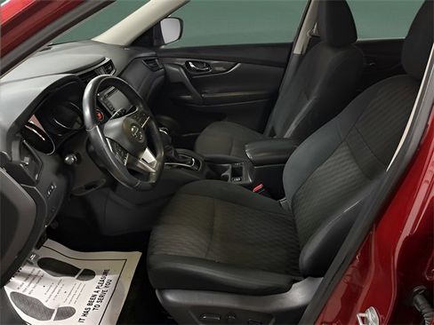 Used 2018 Nissan Rogue SV w/ Premium Package image 11