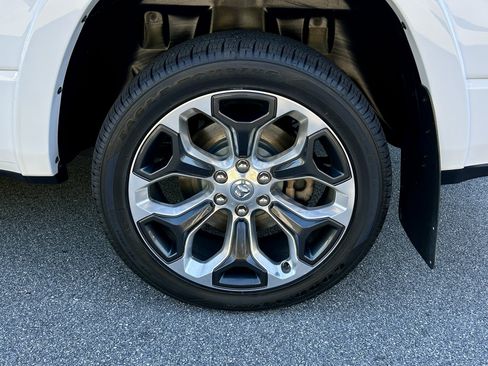 Certified 2022 RAM 1500 Limited AWD/4WD image 9