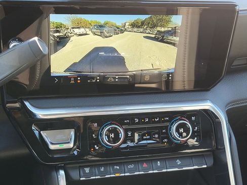 New 2026 GMC Sierra 2500 Denali w/ Denali Reserve Package image 11