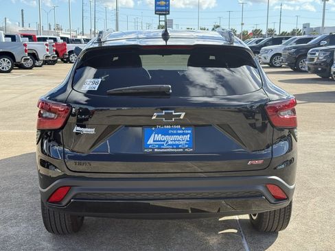 New 2026 Chevrolet Trax RS image 12