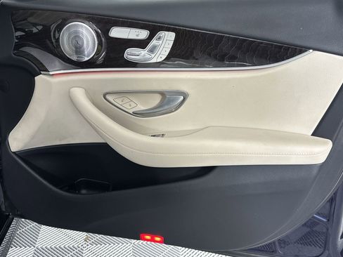 Used 2020 Mercedes-Benz E 350 Sedan image 31