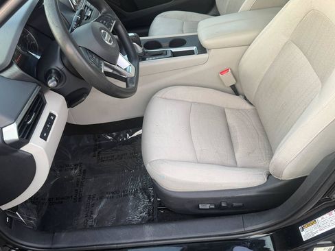 Used 2019 Nissan Altima 2.5 S FWD image 17
