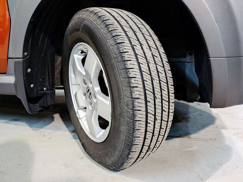 Used 2005 Honda Element EX image 47