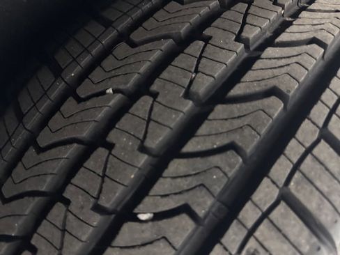 Used 2024 Chevrolet Traverse LT w/ Trailering Package image 37