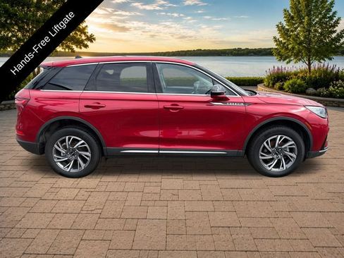 Used 2025 Lincoln Corsair AWD w/ Equipment Group 101A image 9