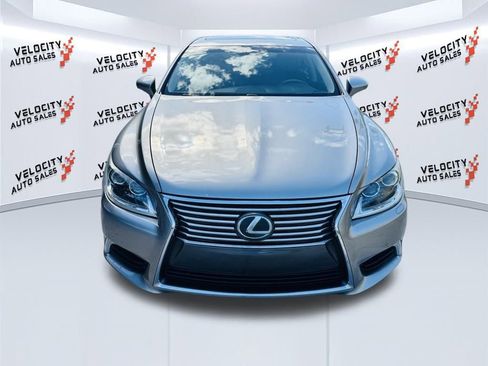 Used 2017 Lexus LS 460 image 8