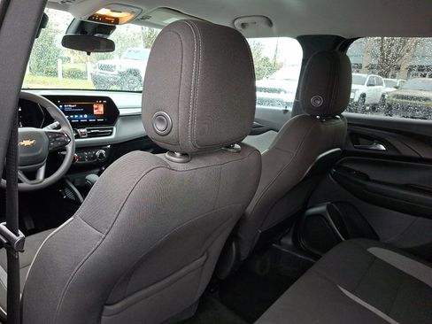 Used 2025 Chevrolet TrailBlazer LT image 21