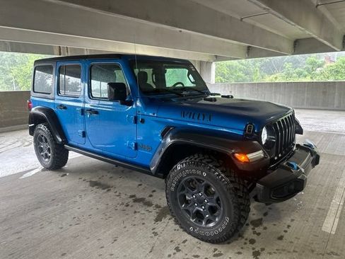 Used 2023 Jeep Wrangler Unlimited w/ Cold Weather Group AWD/4WD image 2