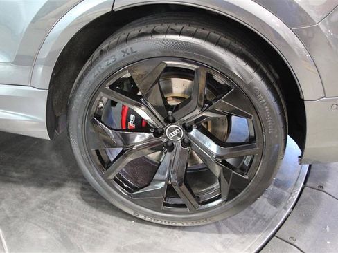 Used 2022 Audi RS Q8 w/ Carbon Optic Package image 37