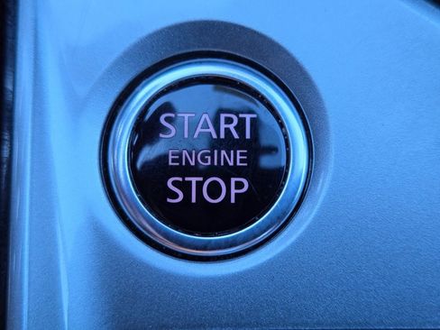 Used 2024 Nissan Altima 2.5 SV image 19