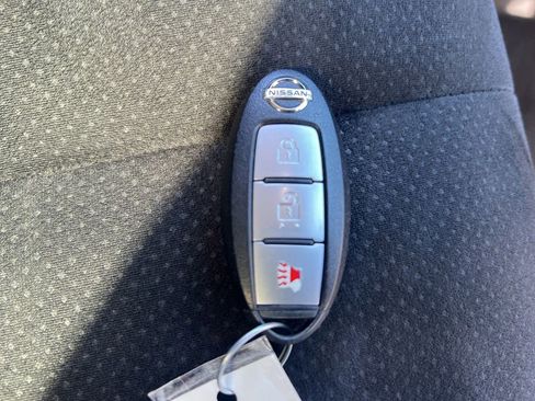 Used 2019 Nissan Murano S image 24