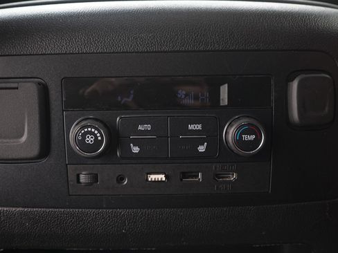 Used 2019 Chevrolet Tahoe Premier w/ Premier Plus Edition image 23