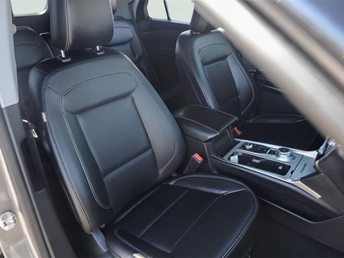 Used 2021 Ford Explorer XLT w/ Equipment Group 202A image 34