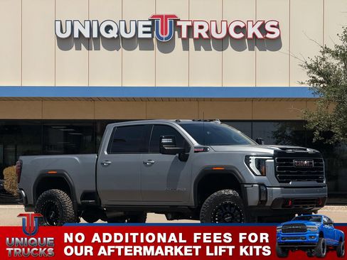 Used 2024 GMC Sierra 2500 AT4 w/ AT4 Preferred Package AWD/4WD image 1