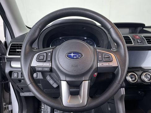 Used 2018 Subaru Forester 2.5i Premium AWD/4WD image 13