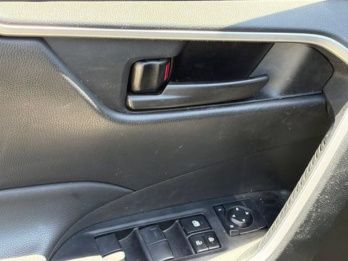 Used 2024 Toyota RAV4 LE FWD image 6