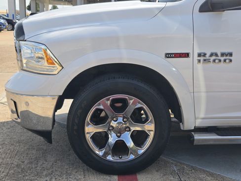 Used 2018 RAM 1500 Laramie AWD/4WD image 5