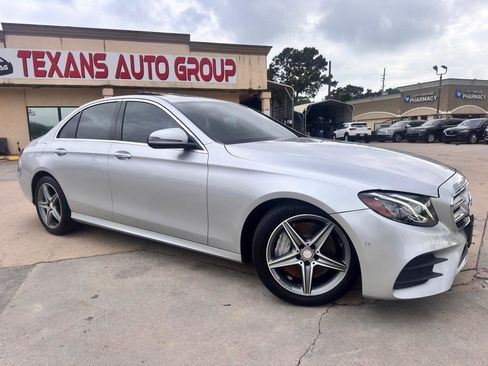 Used 2017 Mercedes-Benz E 300 image 2