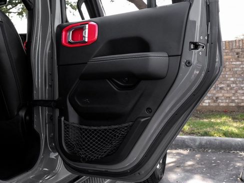 Used 2022 Jeep Wrangler Unlimited Sahara w/ Cold Weather Group image 58