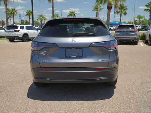 Used 2024 Honda HR-V LX image 6