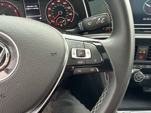 Used 2021 Volkswagen Jetta SE image 11