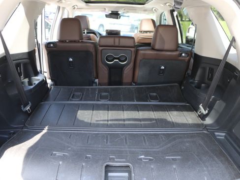 Used 2023 Honda Pilot Elite image 36