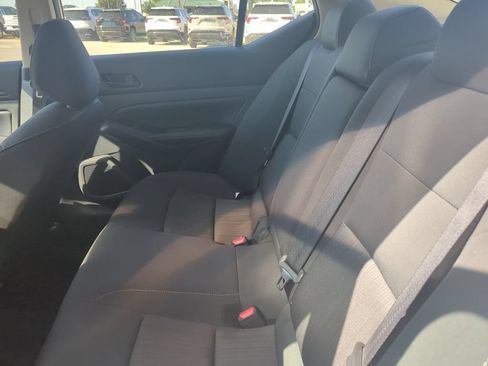 Used 2026 Nissan Altima 2.5 SV AWD/4WD image 8